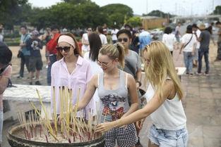 荒野女囚 手机在线观看,绝境求生，逆境绽放
